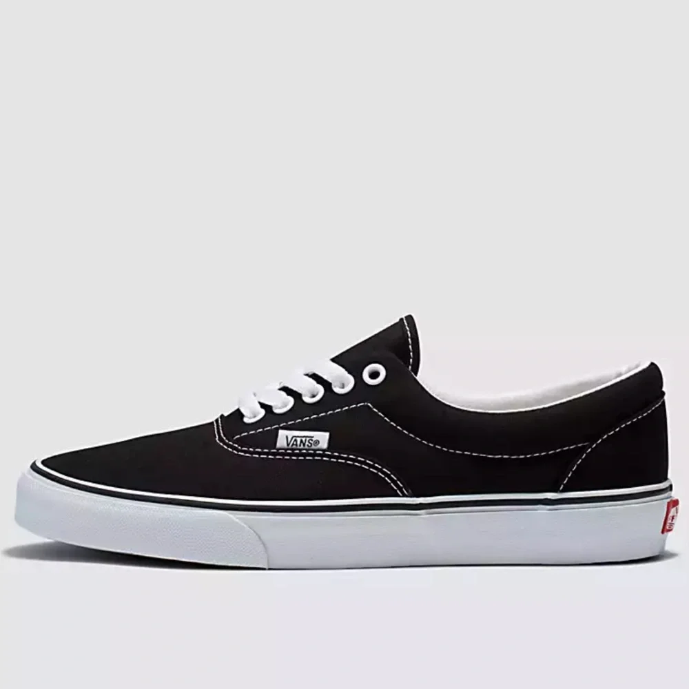 Vans Men’s Era Black
VN000EWZBLK
Sneakers - Picture 1 of 16